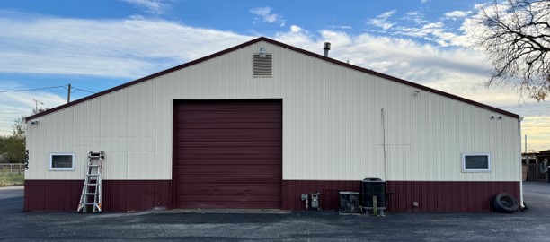 The 123 S. Kingston Drive building.